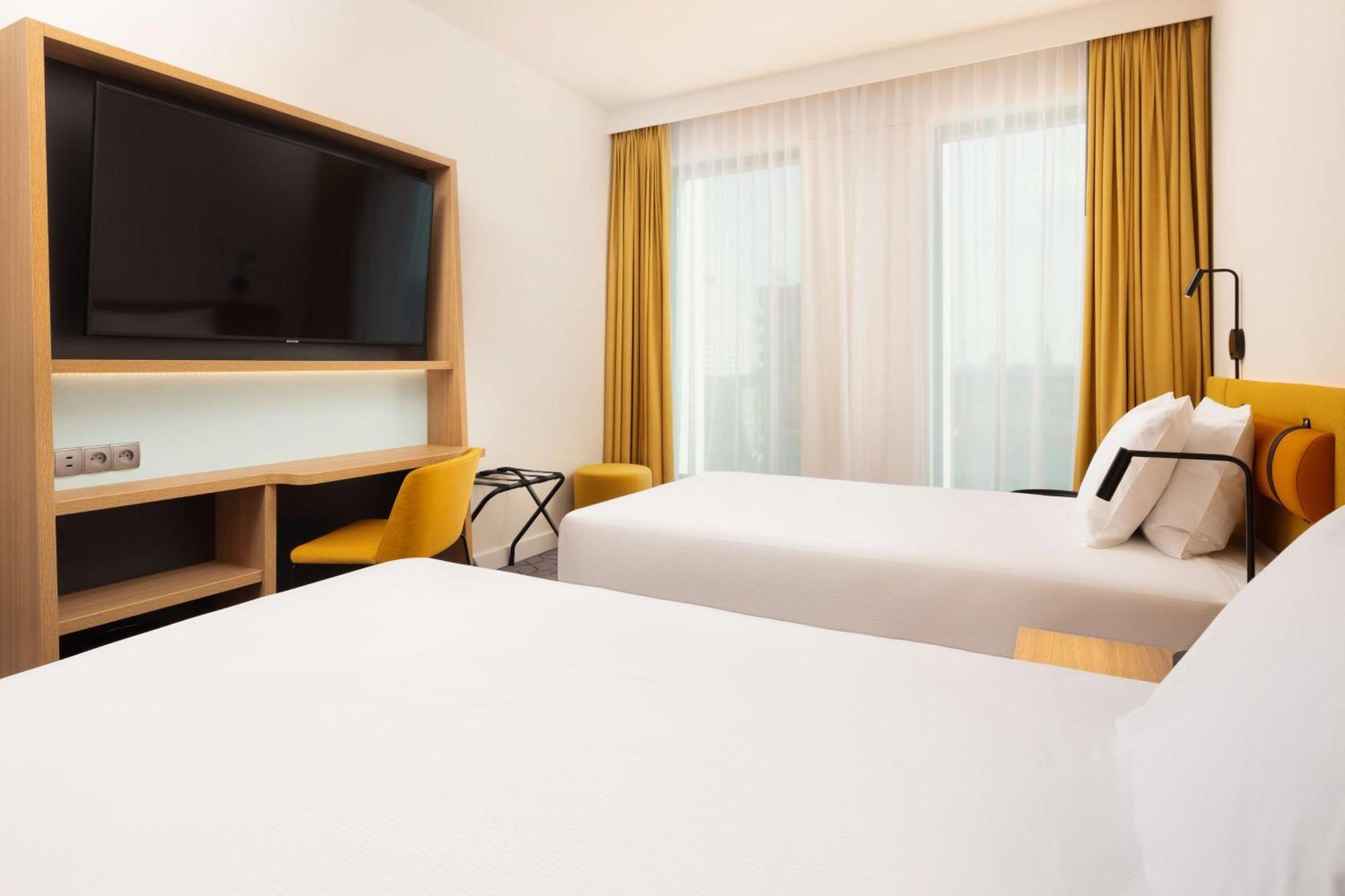 Hampton By Hilton Lodz City Center ภายนอก รูปภาพ